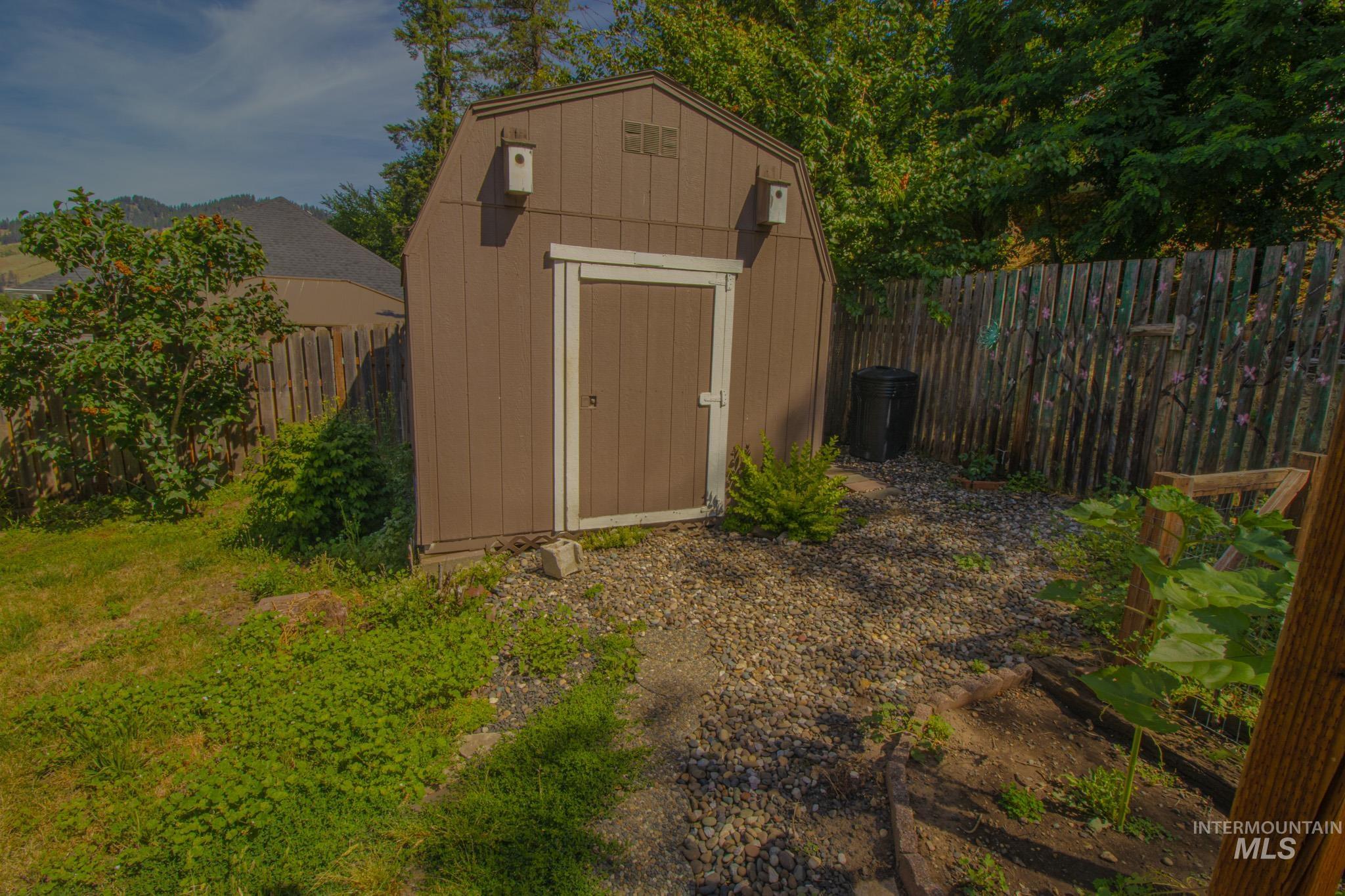 216 Tamarac St Property Photo 22