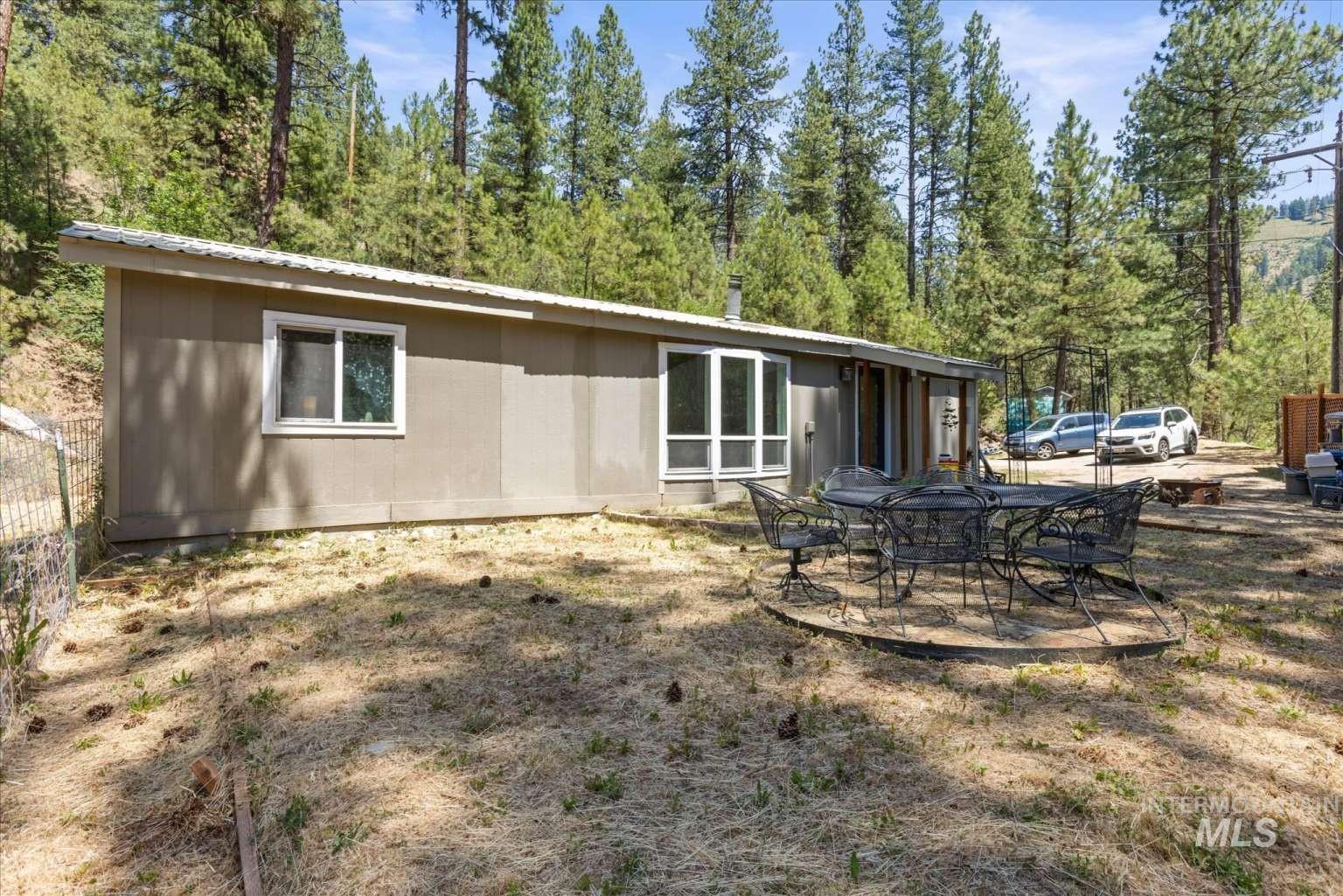 12 Timberline Dr Property Photo 1