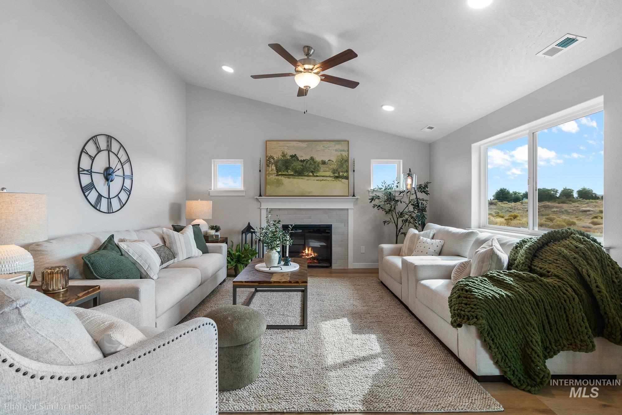 11087 Claremont St Property Photo 15