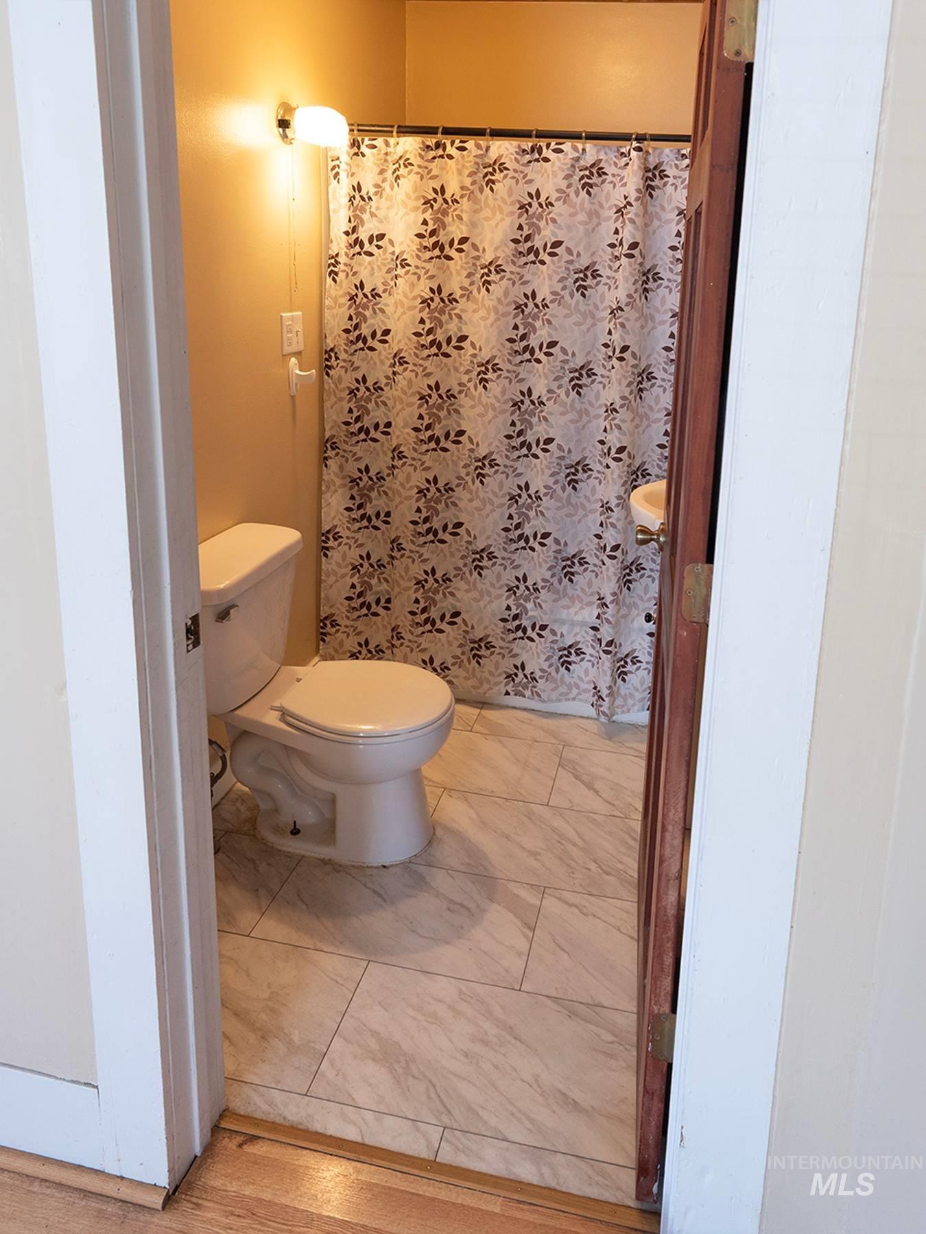 376 Quincy Street Property Photo 8