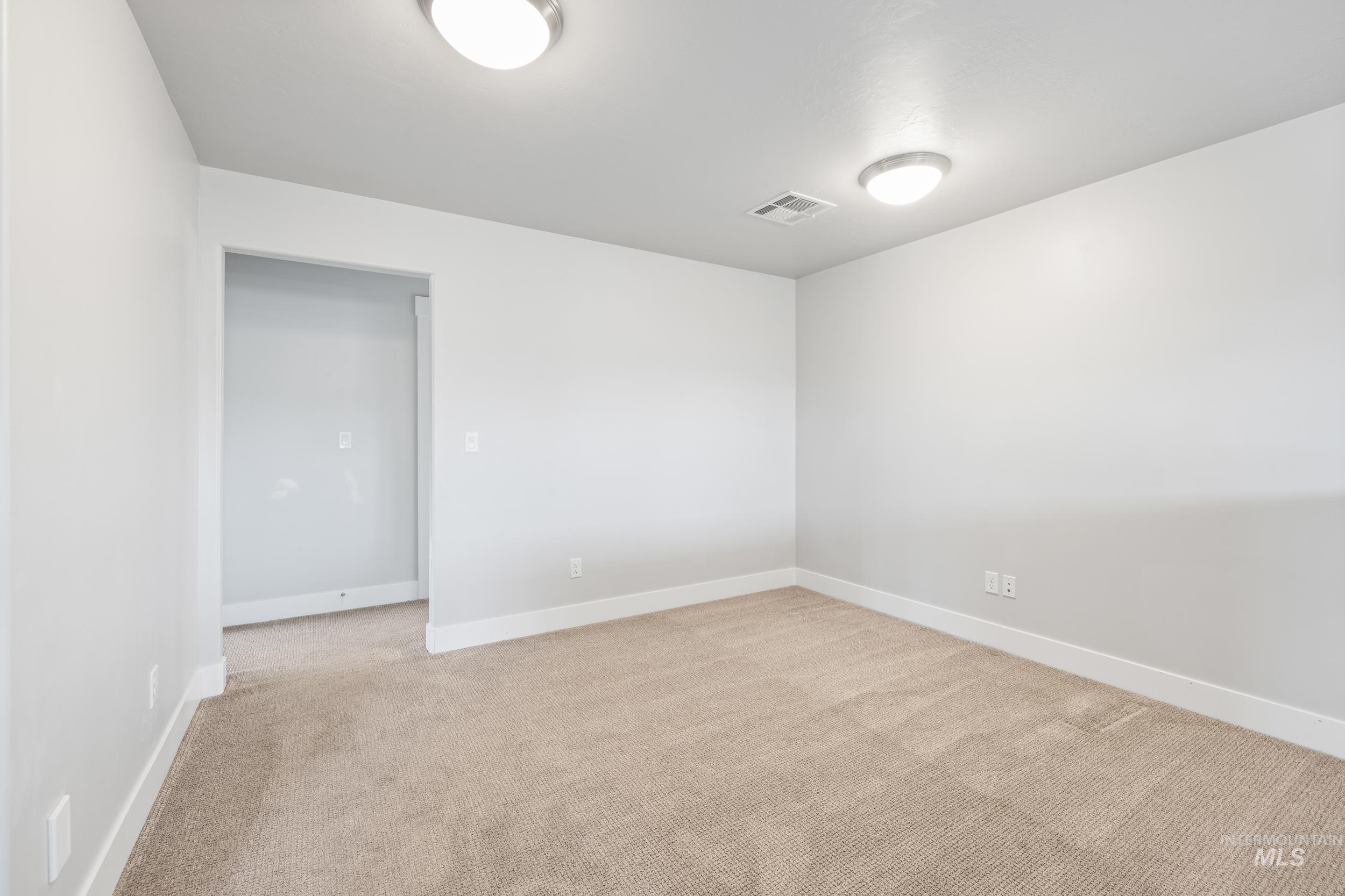 4636 N Tirso Ave Property Photo 16