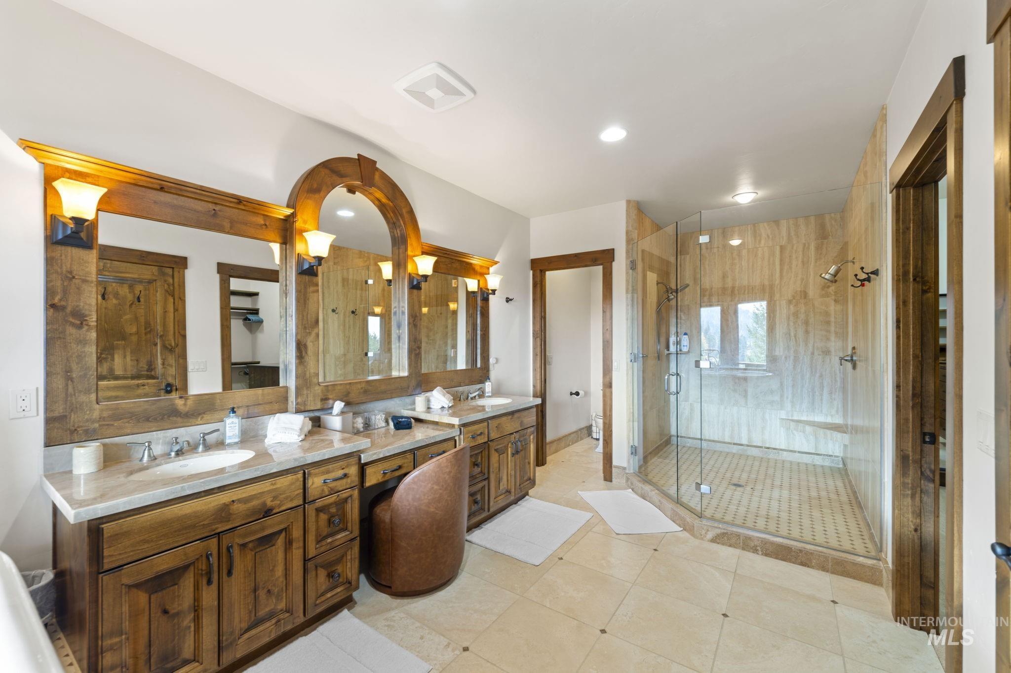 291 Whitewater Drive Property Photo 40