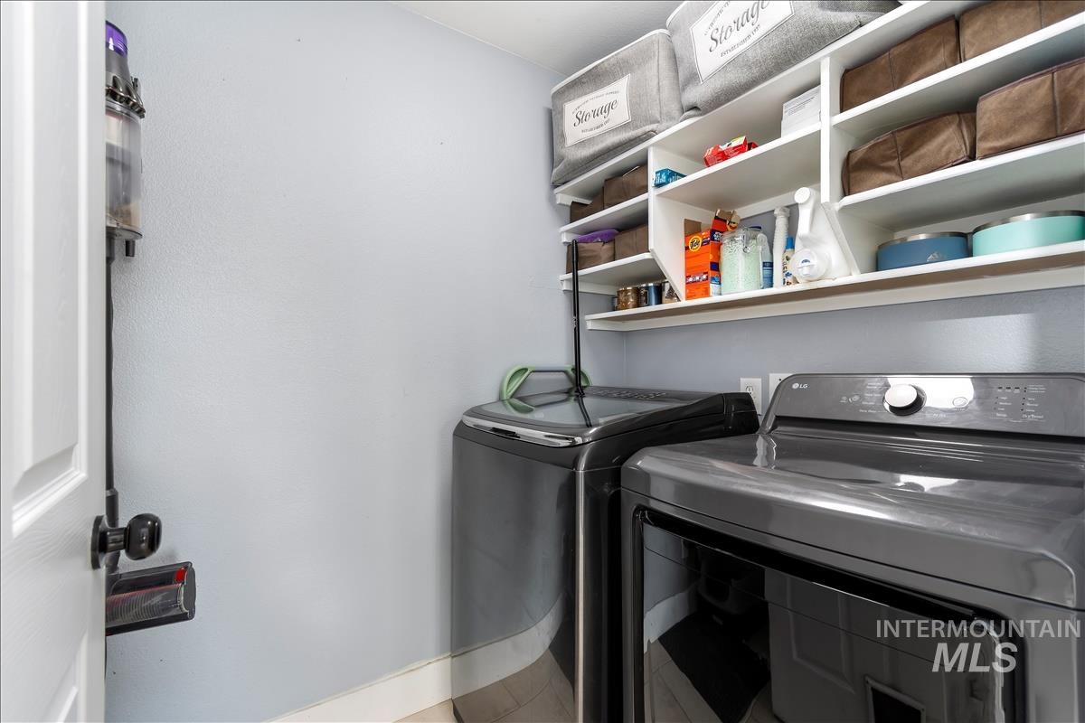 4776 N Pennfield Pl Property Photo 20