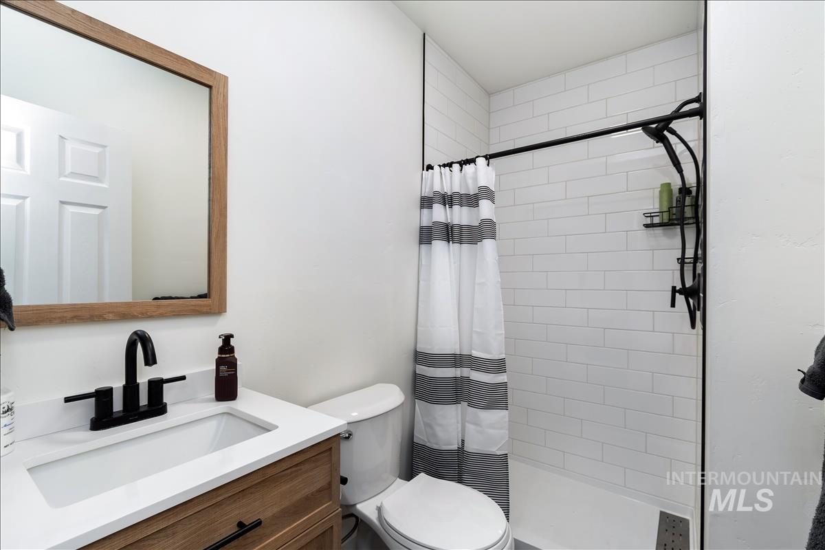 4776 N Pennfield Pl Property Photo 36