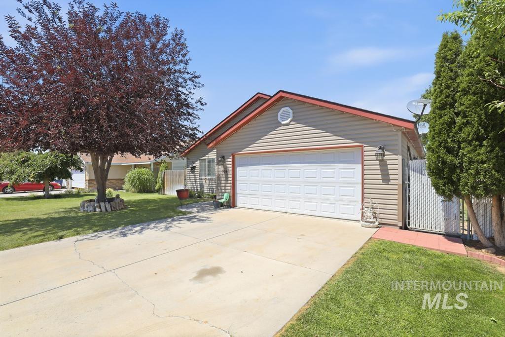 306 W Ave K Property Photo 3