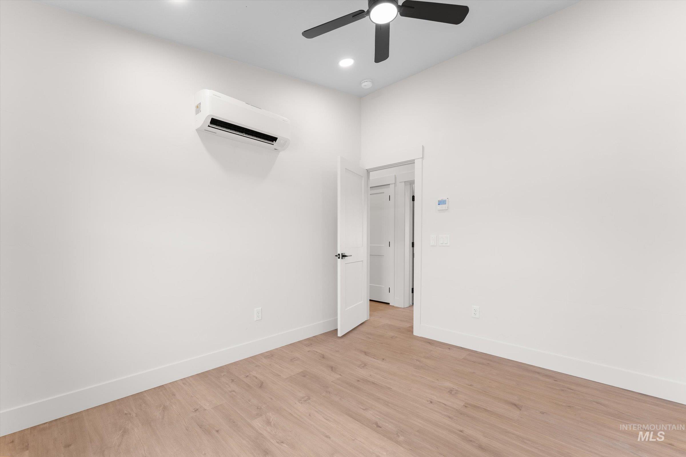398 W London St Property Photo 12