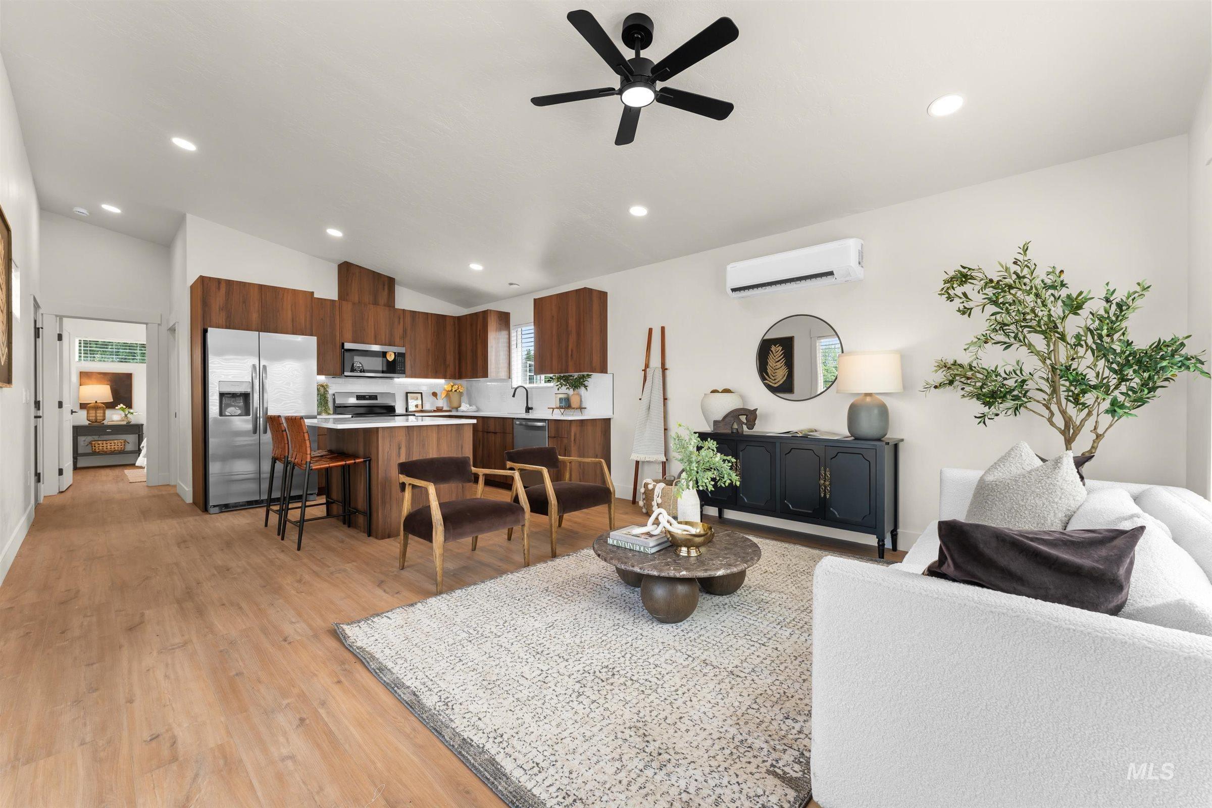 398 W London St Property Photo 40