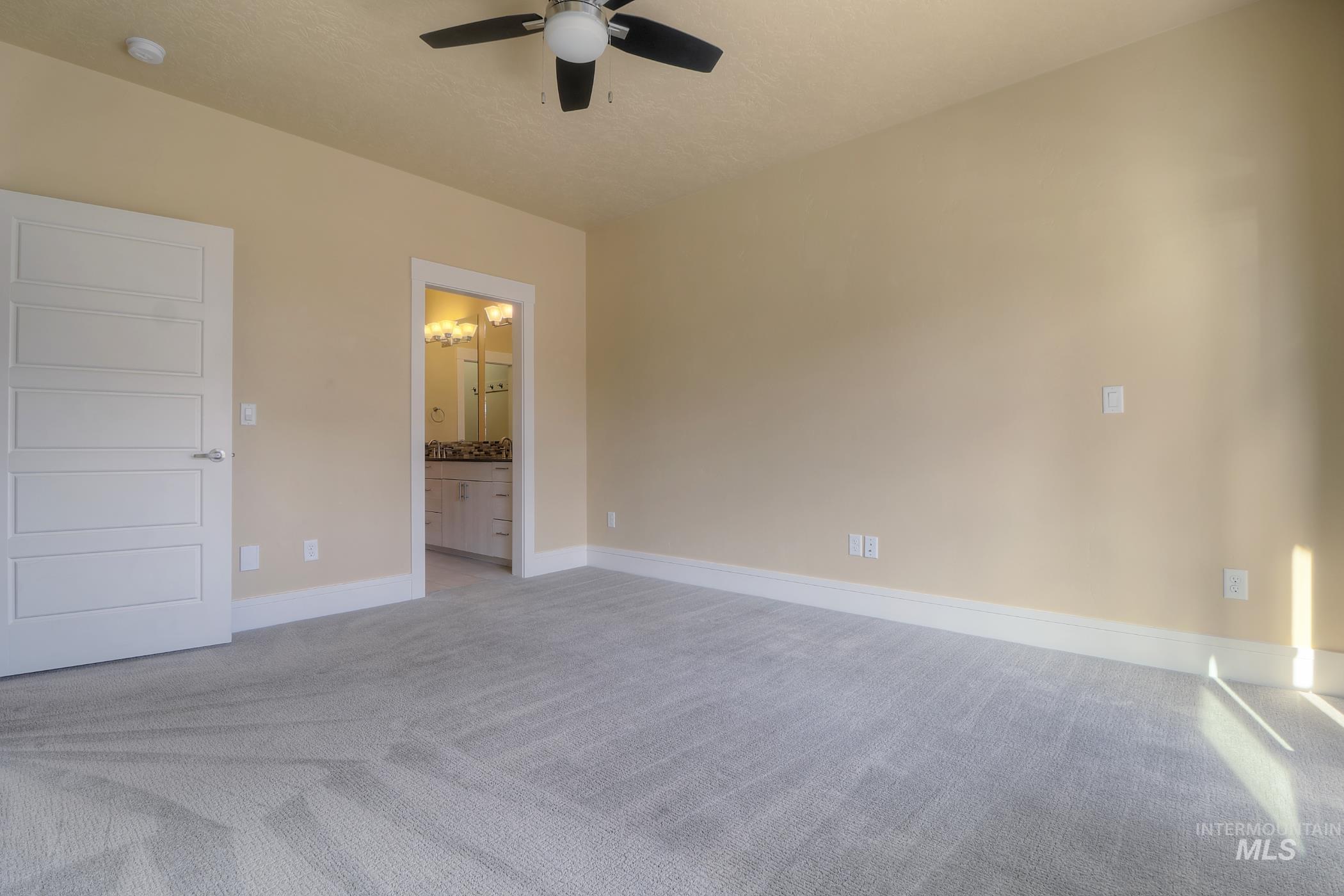 1275 E Lone Creek Dr Property Photo 21
