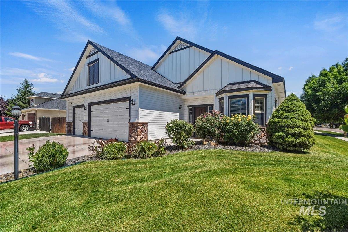 2229 W Rock Creek Dr. Property Photo 4