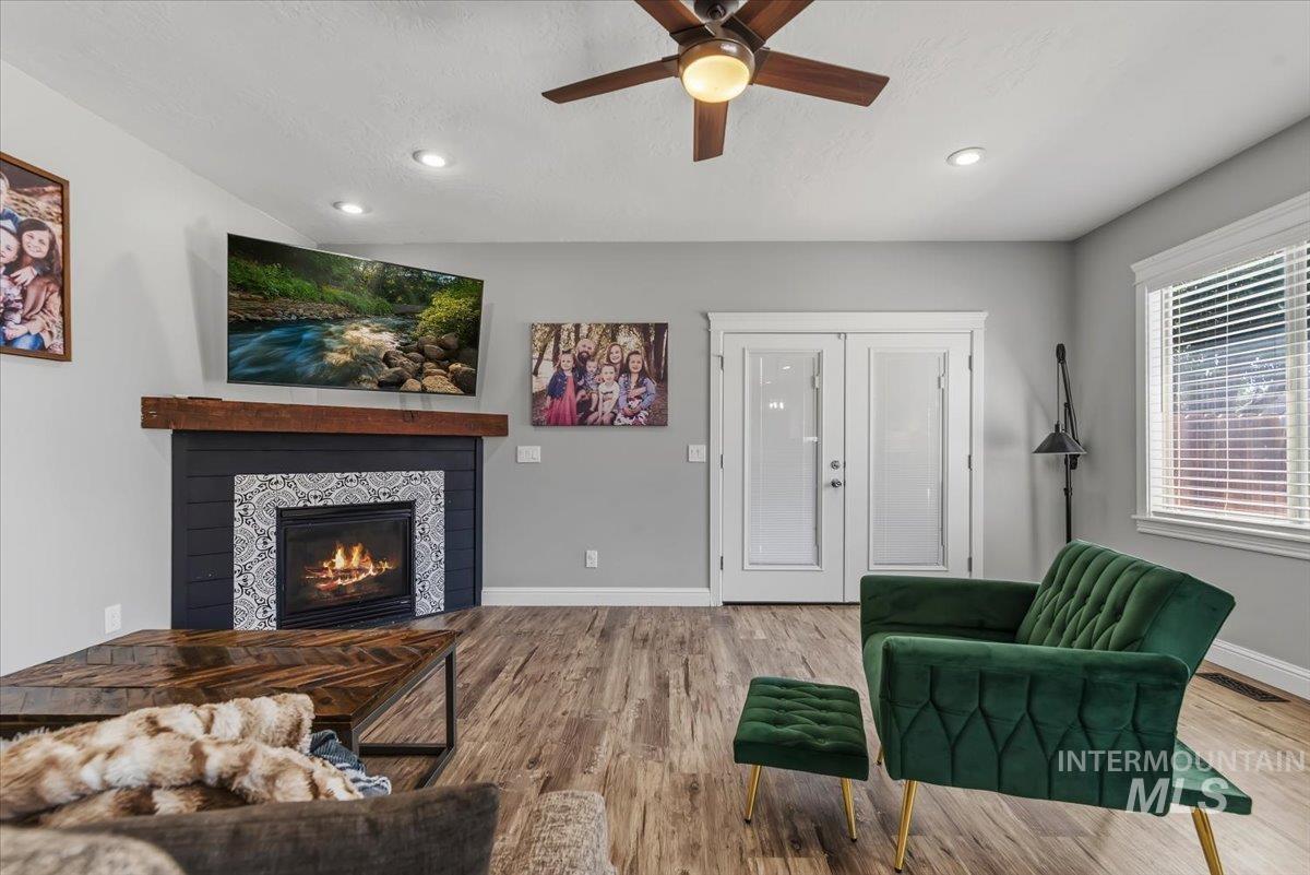2229 W Rock Creek Dr. Property Photo 13