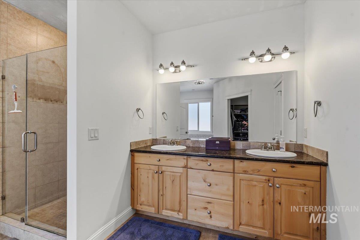 2229 W Rock Creek Dr. Property Photo 26