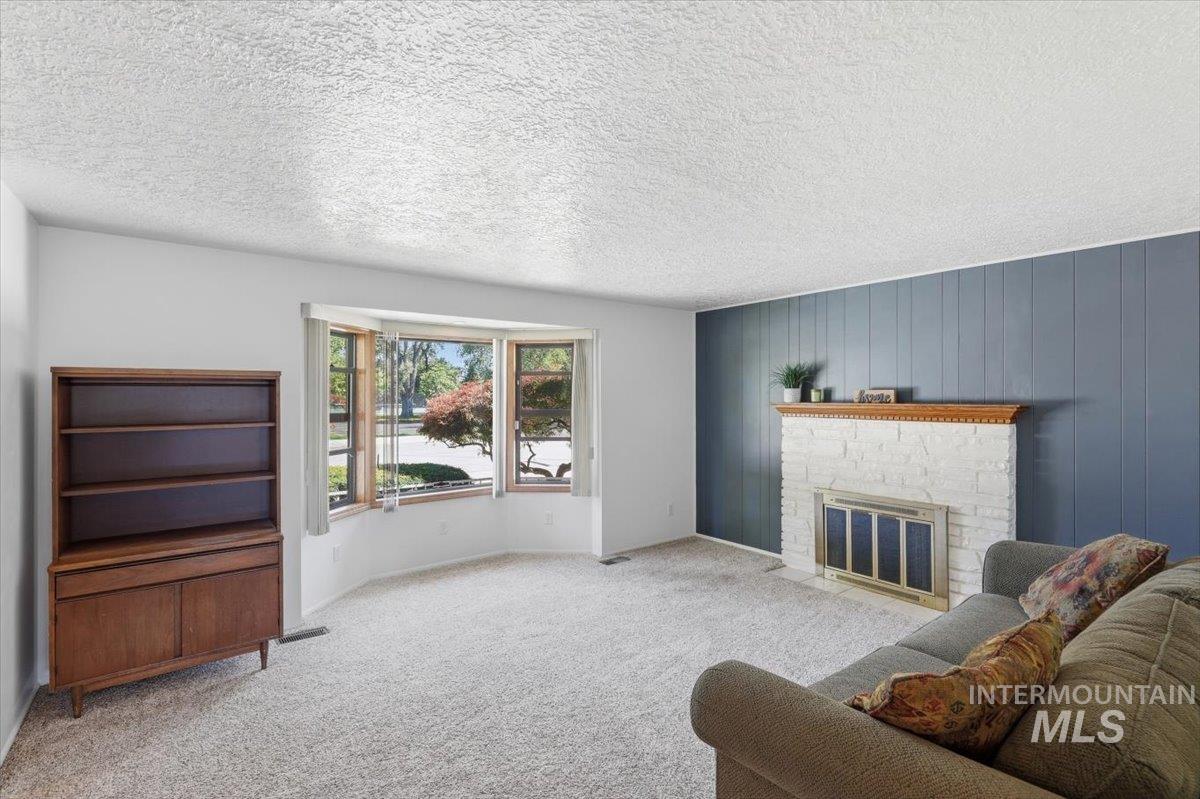 4513 W Camas St Property Photo 5