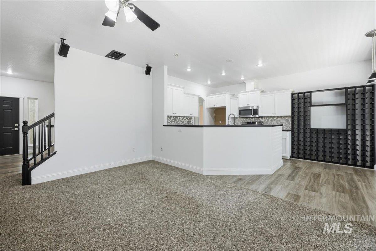 1827 W Lotus Ponds Ct. Property Photo 9