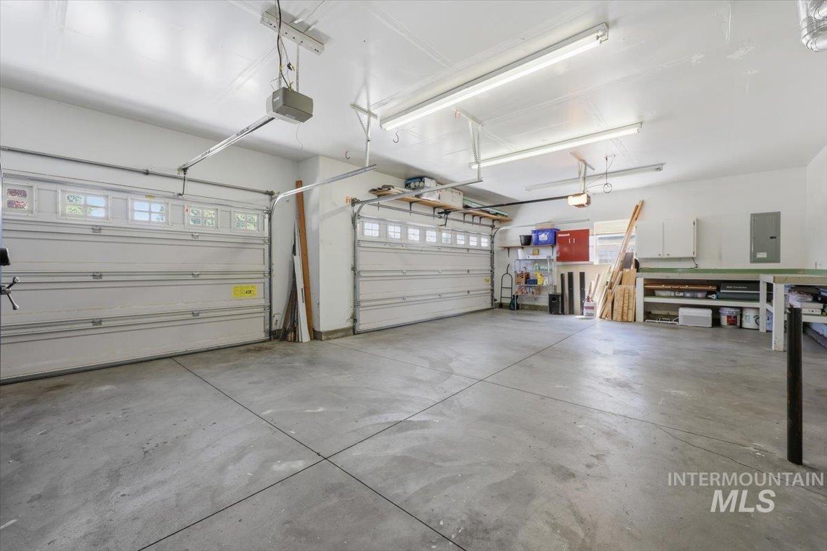 1827 W Lotus Ponds Ct. Property Photo 33