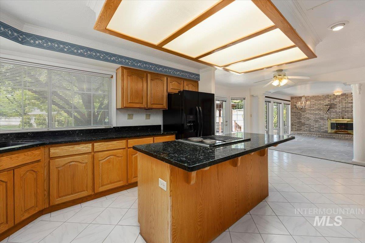 1672 Briarwood Ln Property Photo 8