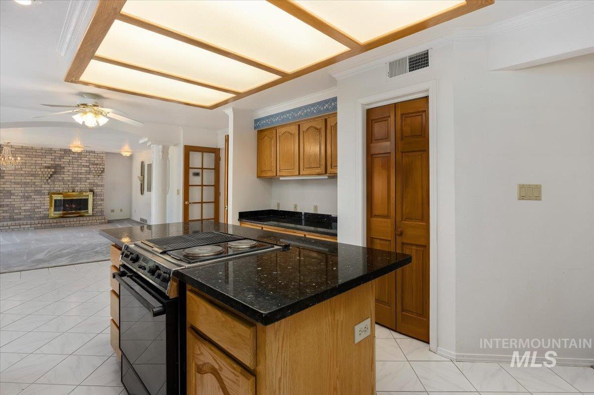 1672 Briarwood Ln Property Photo 13