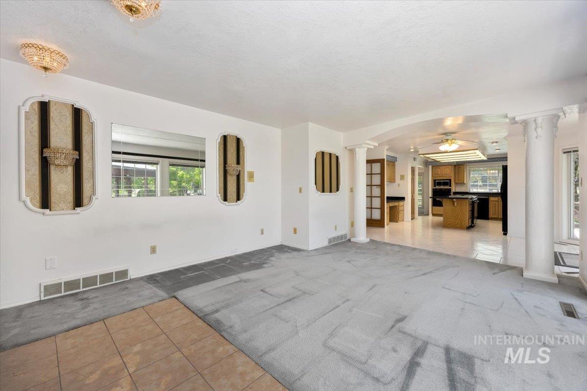 1672 Briarwood Ln Property Photo 19