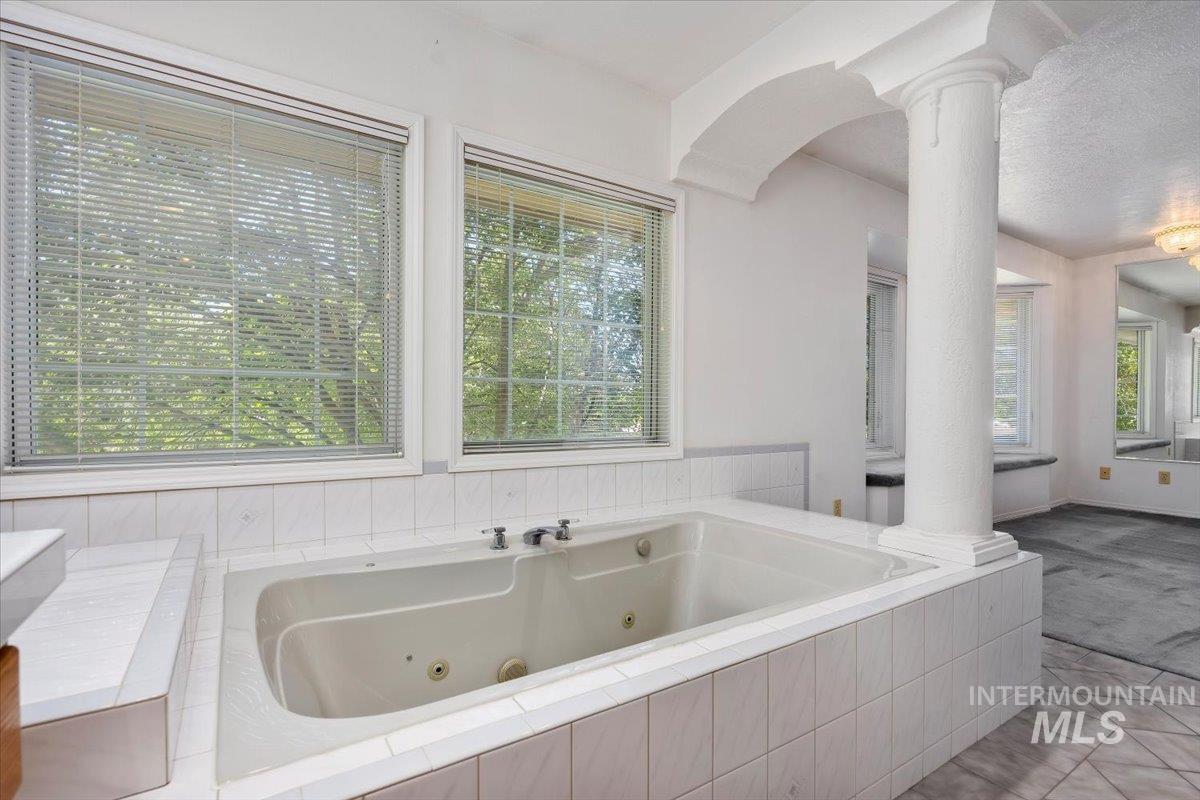 1672 Briarwood Ln Property Photo 26