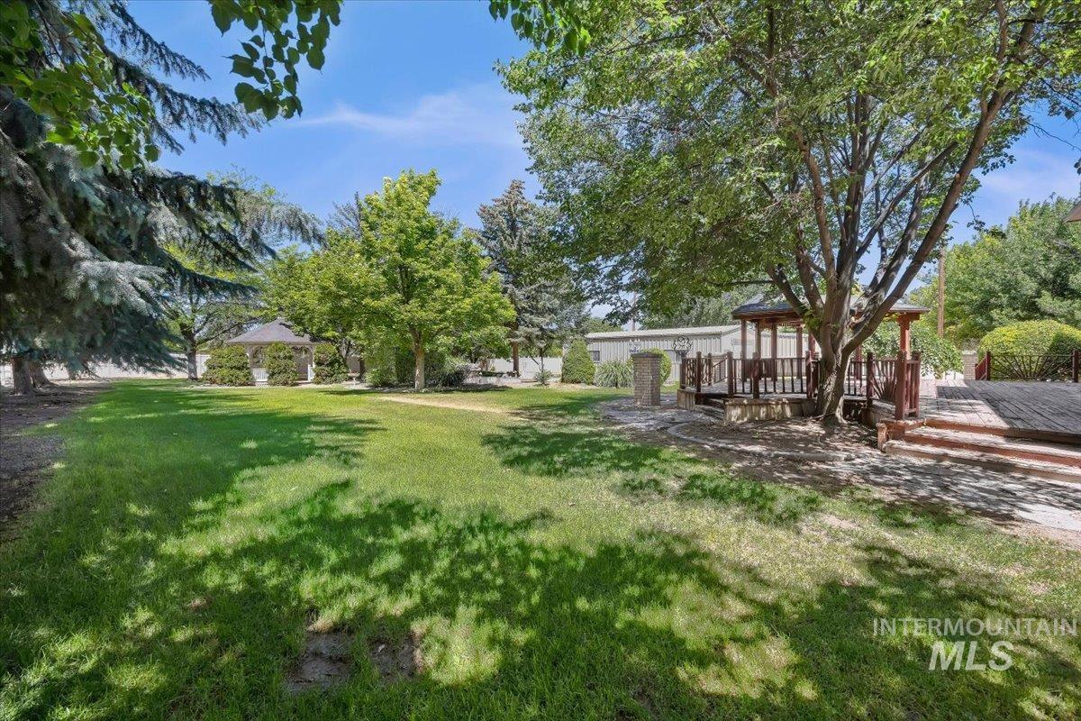 1672 Briarwood Ln Property Photo 40
