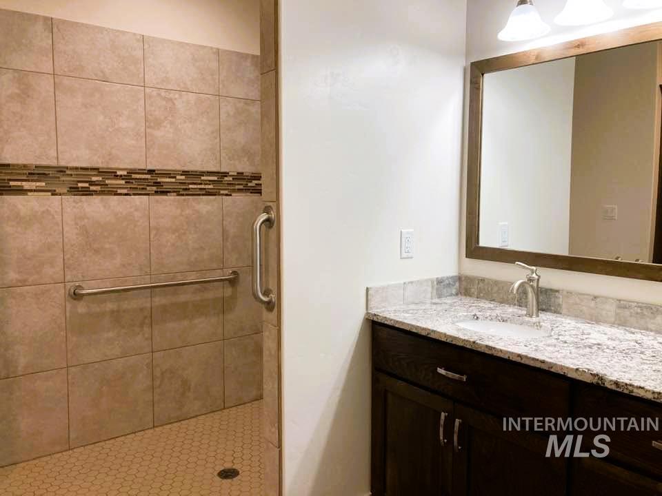 28623 S Benham Avenue Property Photo 4