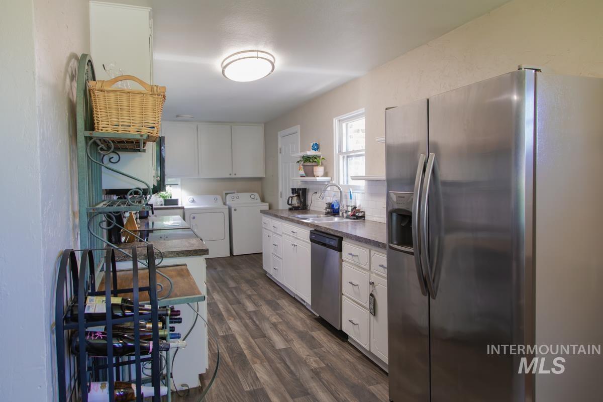 1404 Rochester Property Photo 6