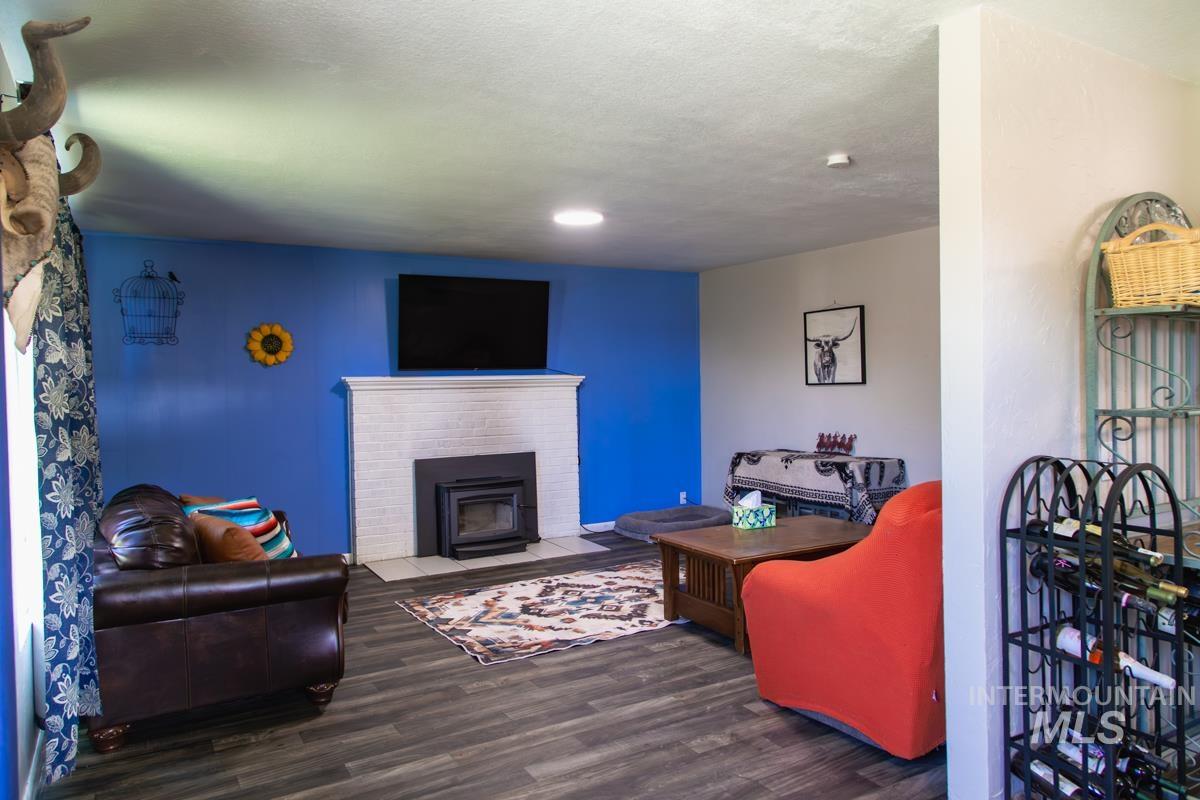 1404 Rochester Property Photo 7