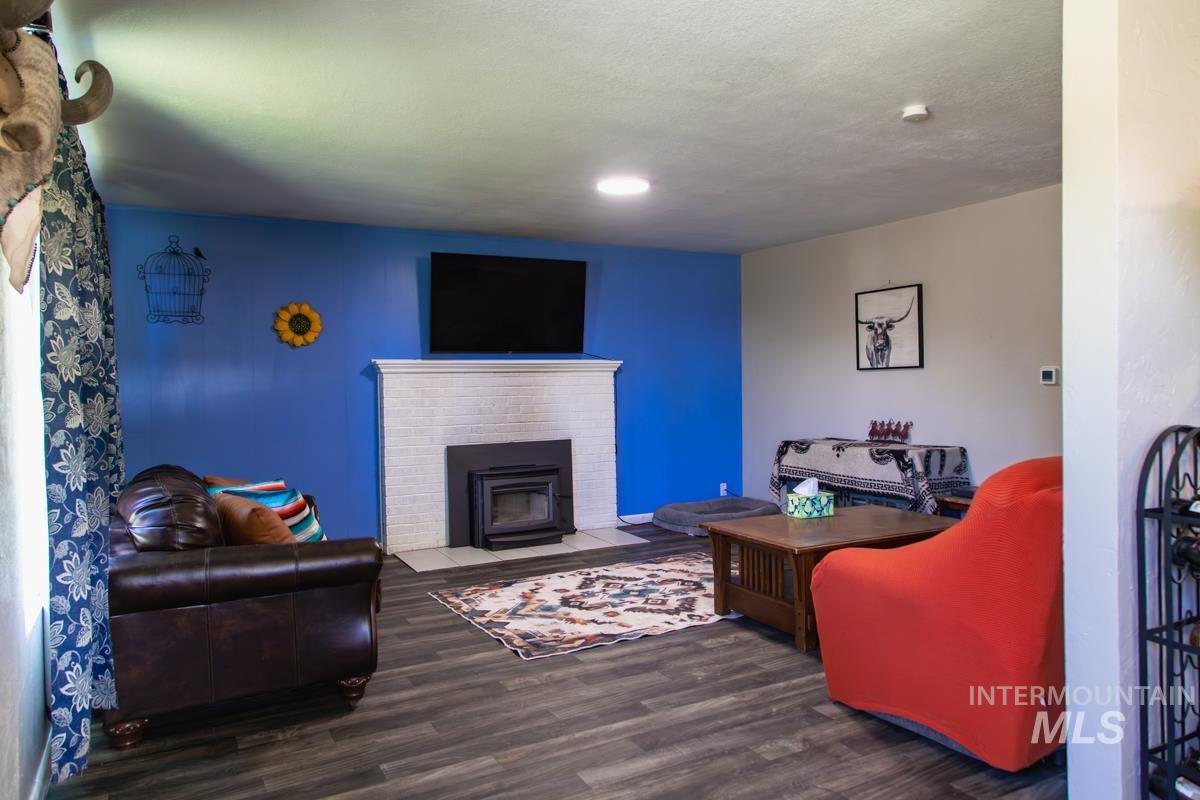 1404 Rochester Property Photo 8
