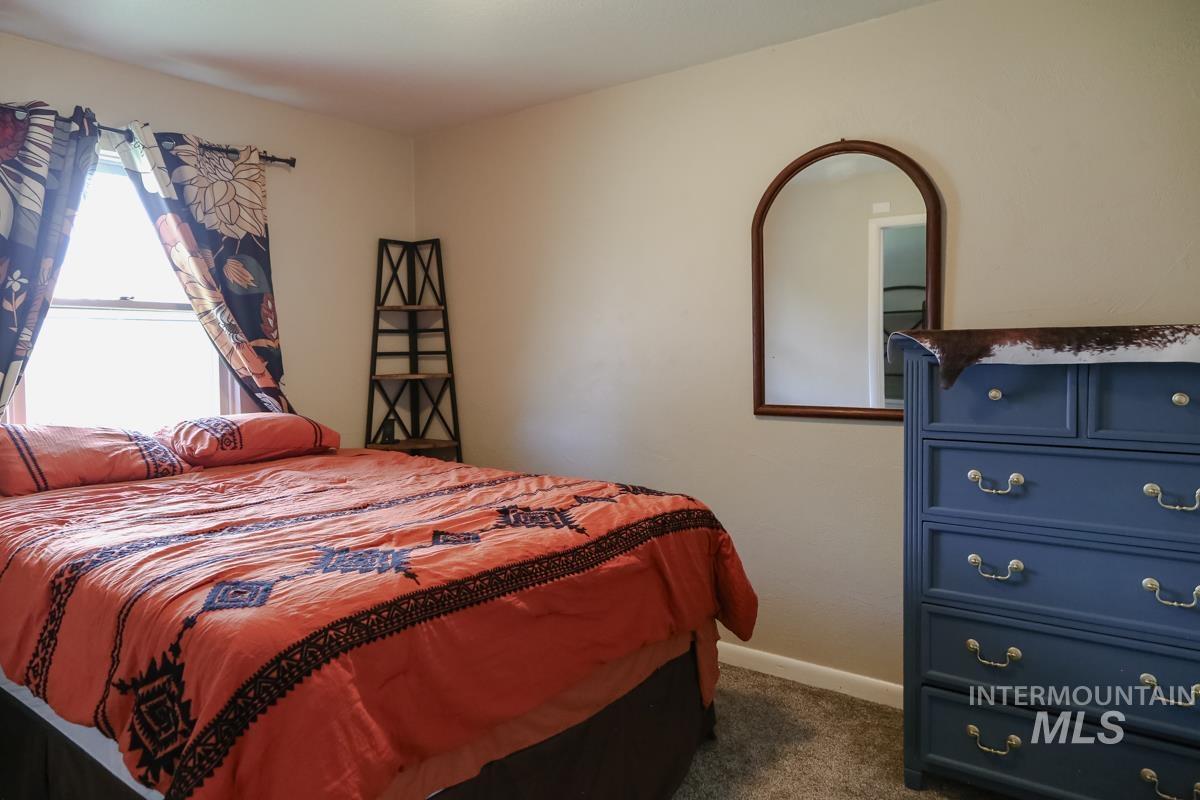 1404 Rochester Property Photo 10