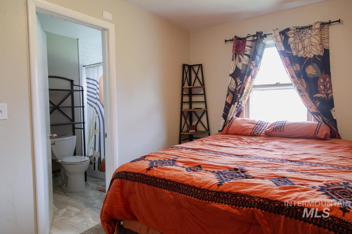 1404 Rochester Property Photo 11