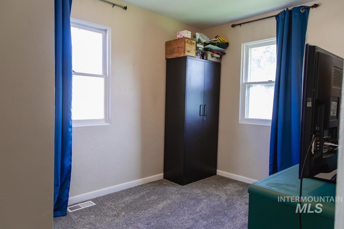 1404 Rochester Property Photo 16