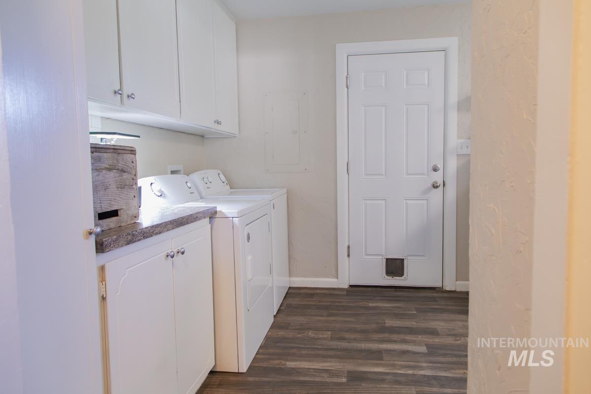 1404 Rochester Property Photo 17