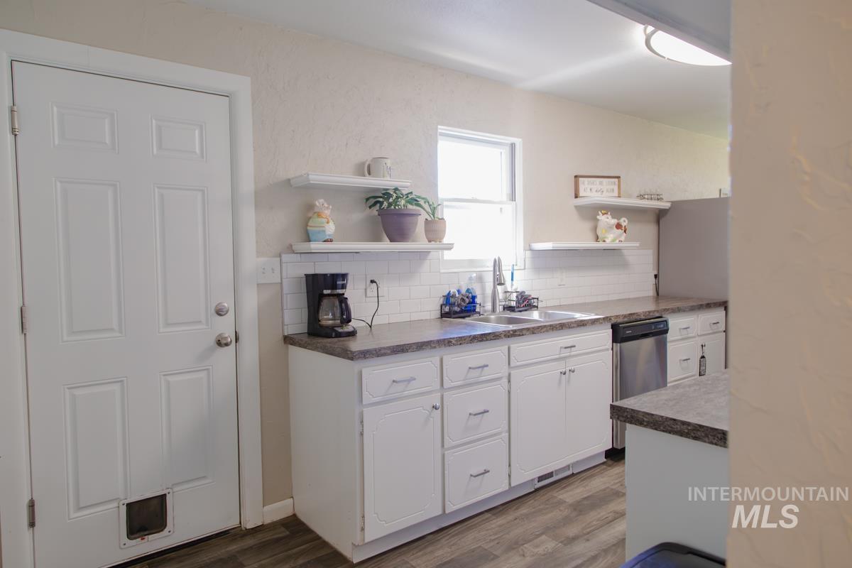 1404 Rochester Property Photo 18