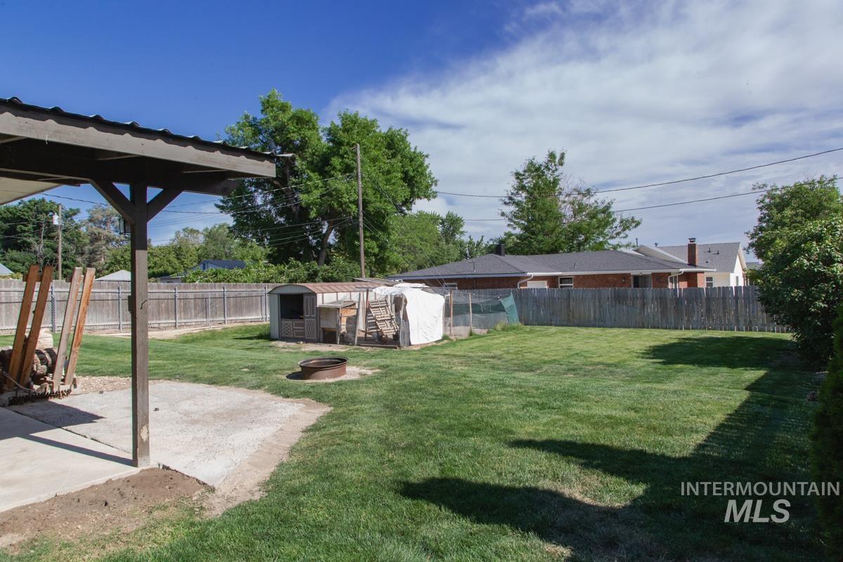1404 Rochester Property Photo 23
