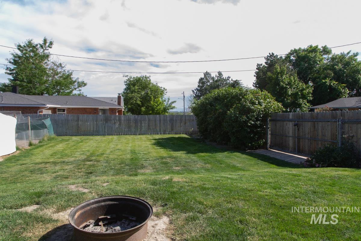 1404 Rochester Property Photo 25