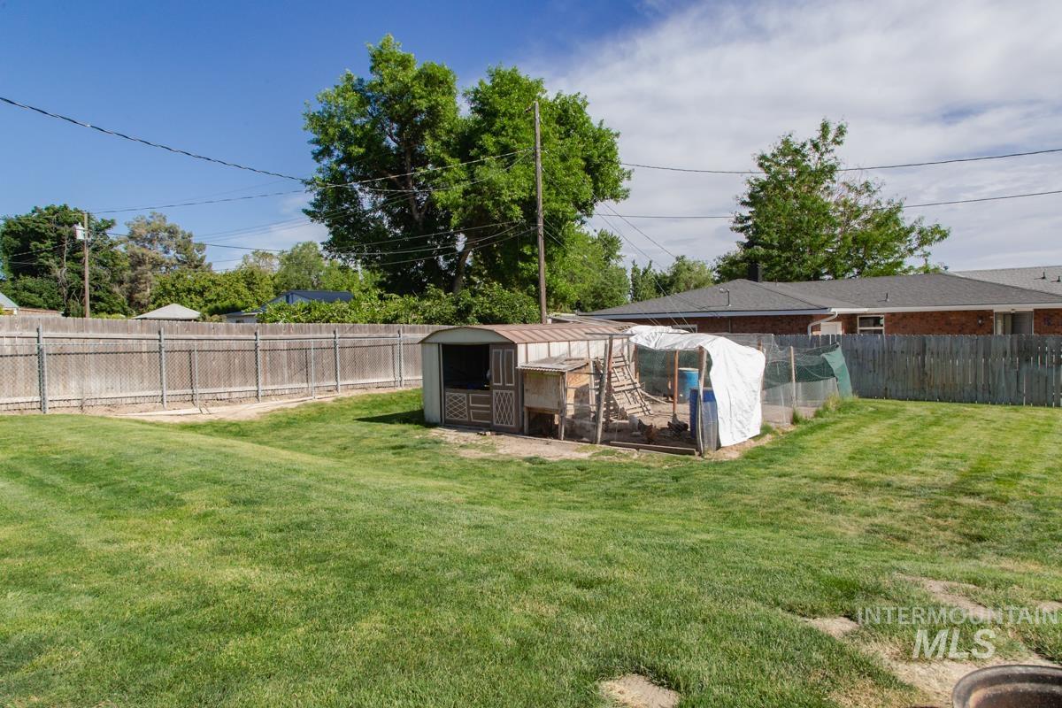1404 Rochester Property Photo 26