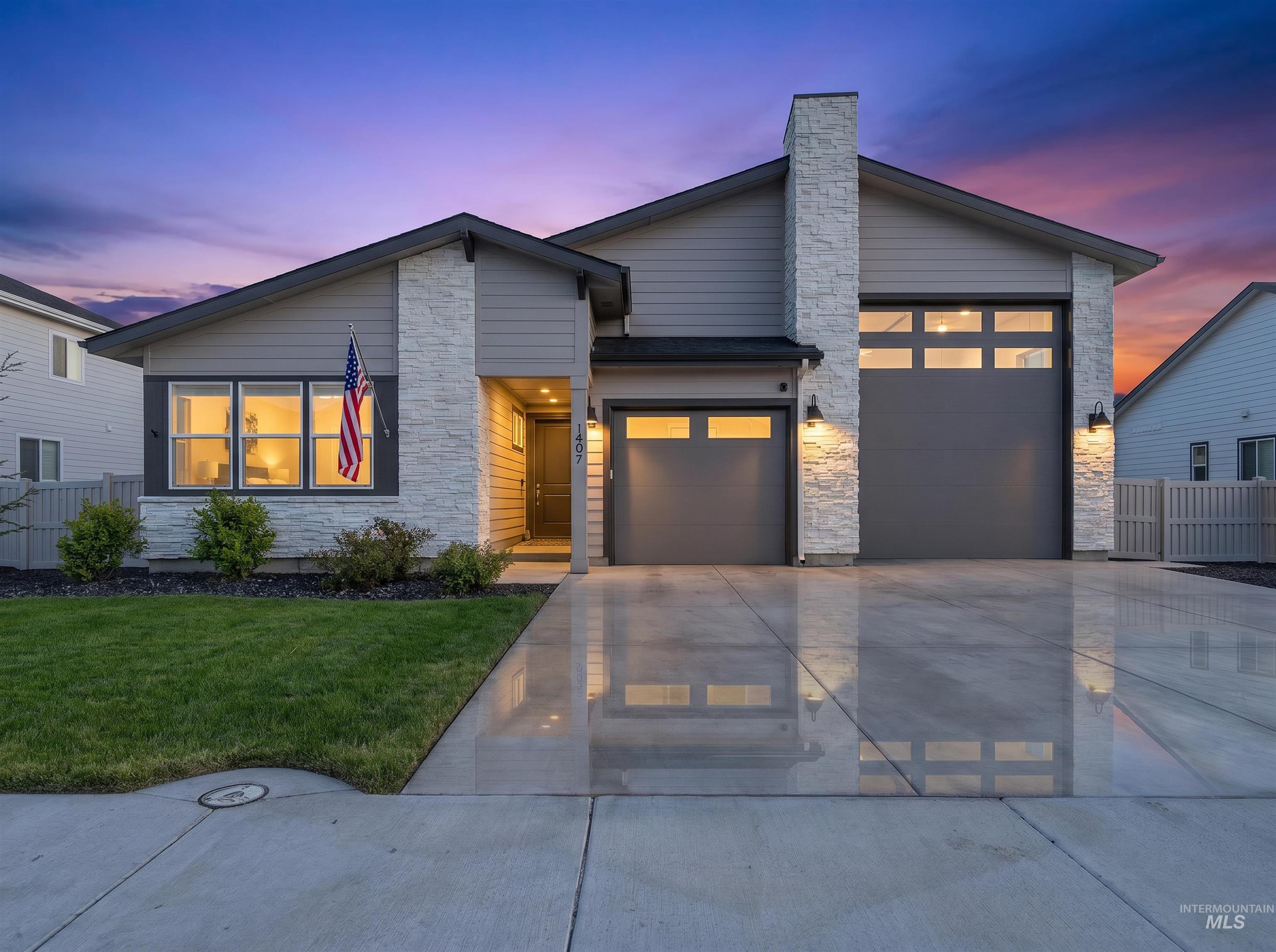 1407 Stirling Meadow Property Photo 2
