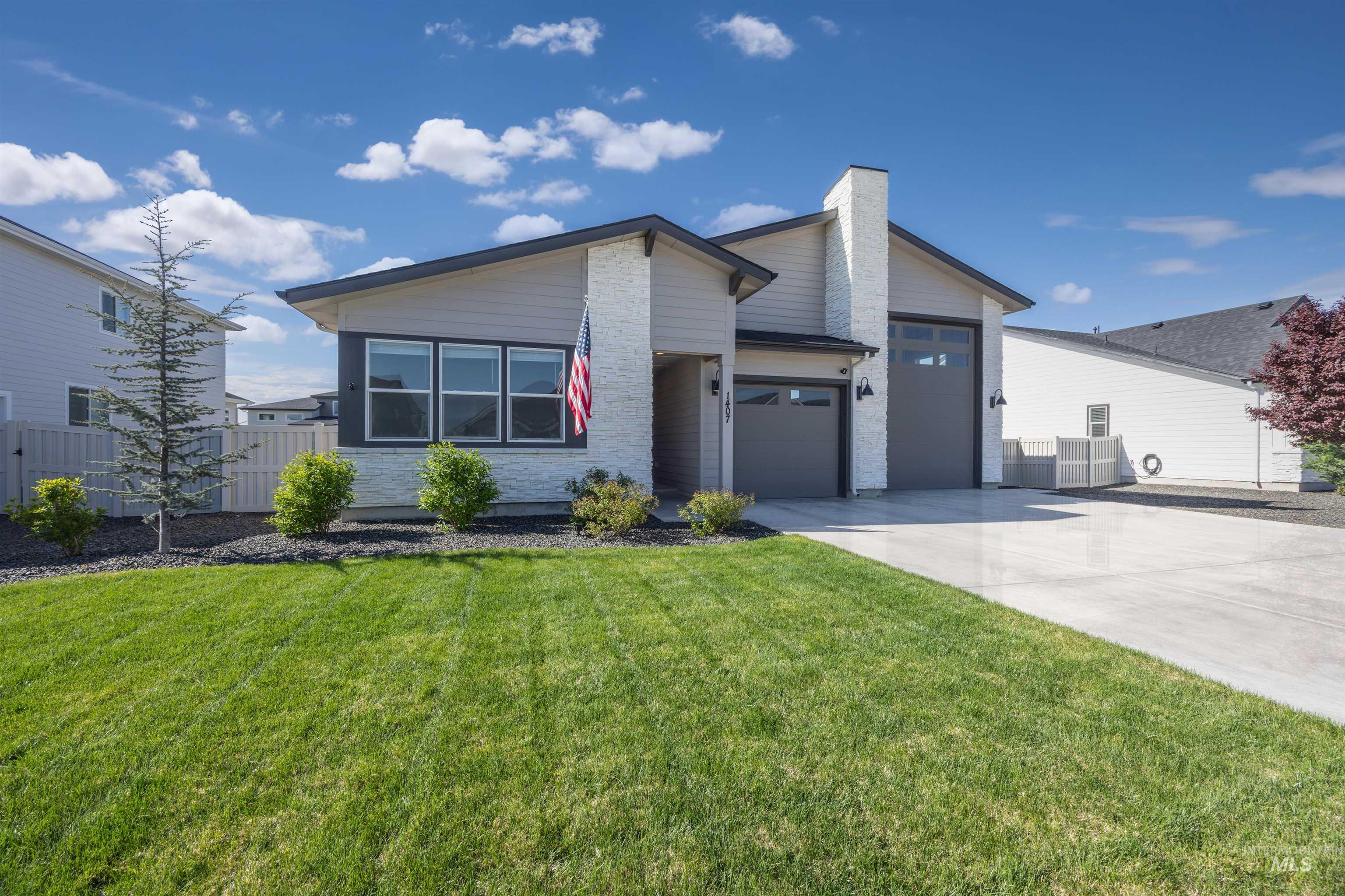 1407 Stirling Meadow Property Photo 3
