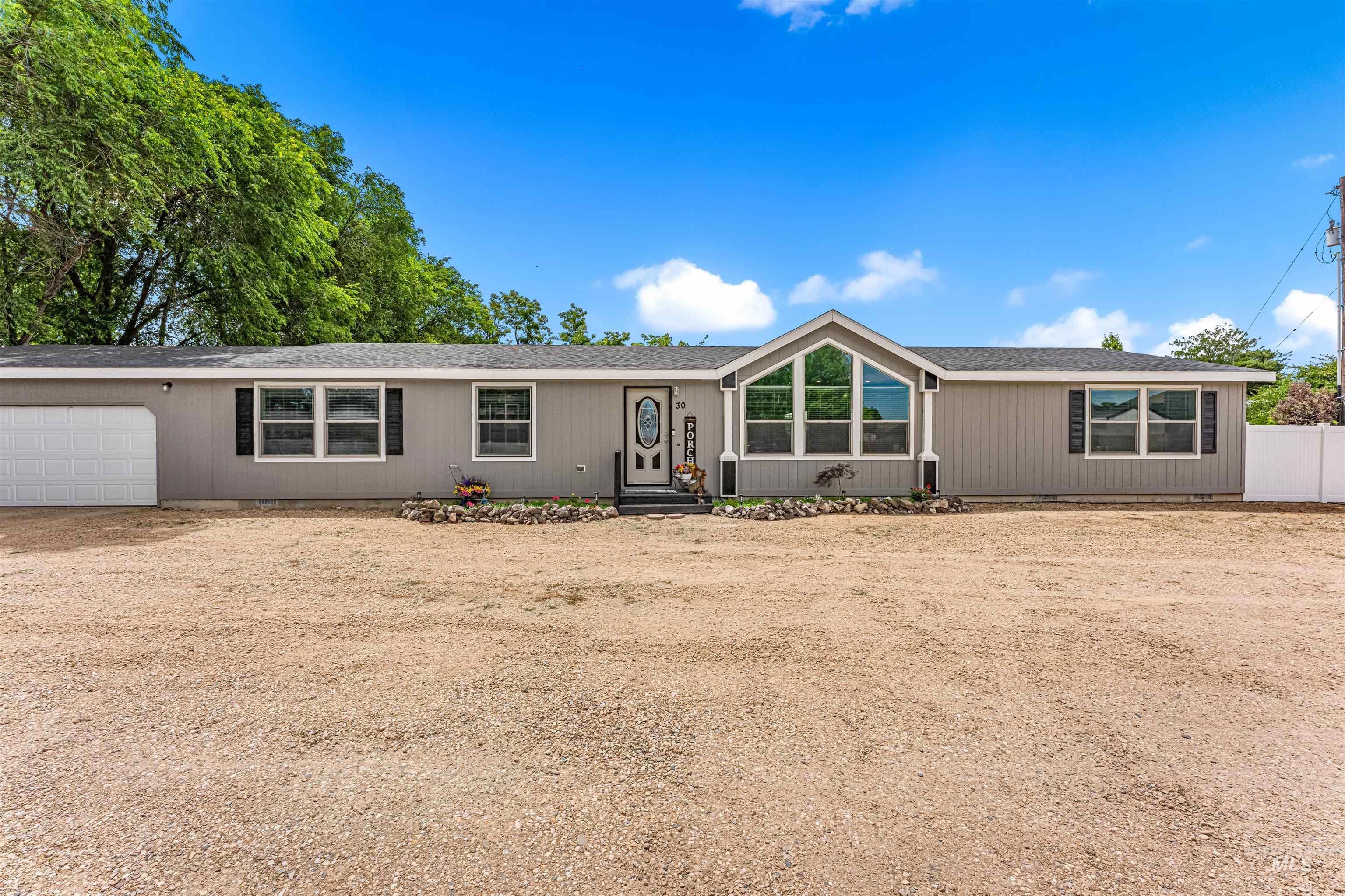 30 S Wherry Ln Property Photo 3