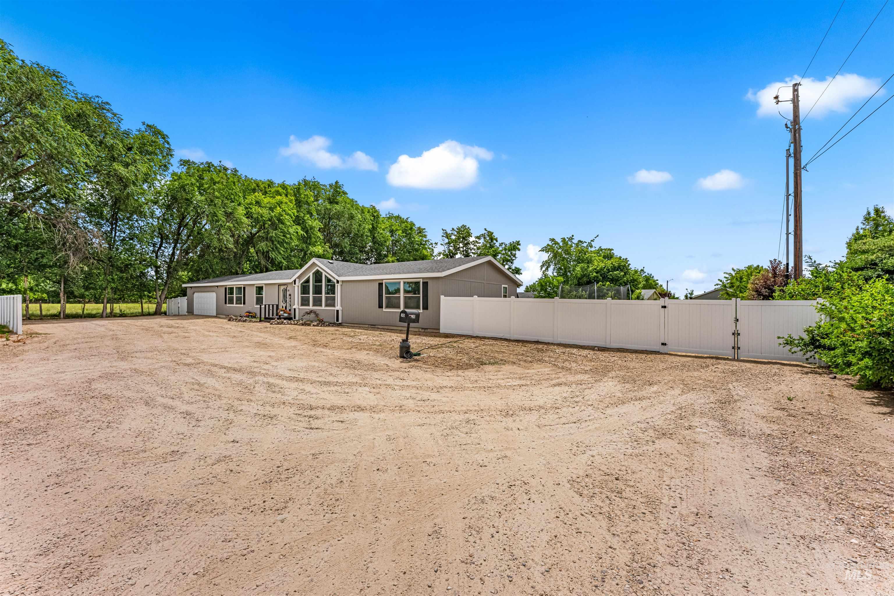30 S Wherry Ln Property Photo 4