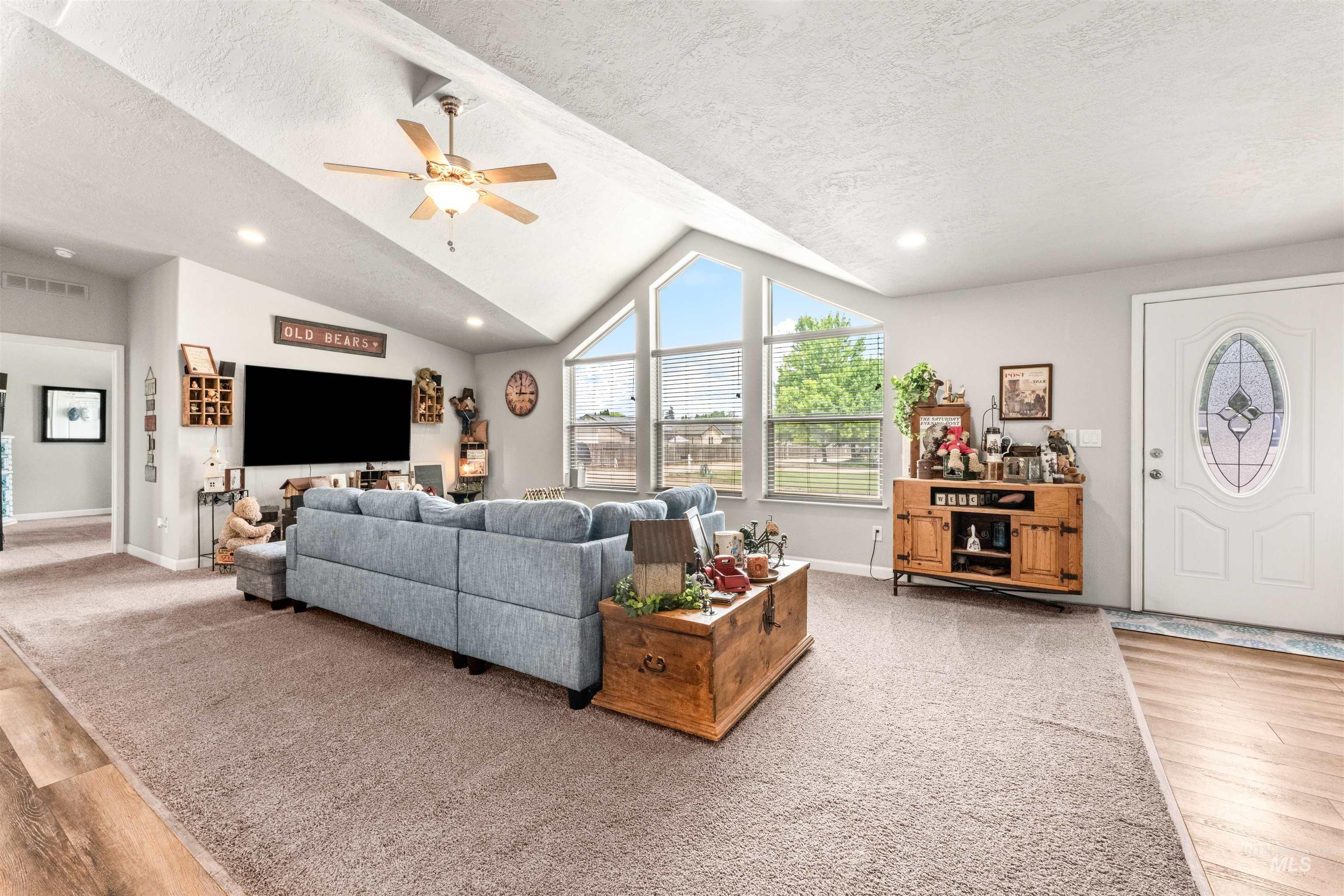 30 S Wherry Ln Property Photo 8