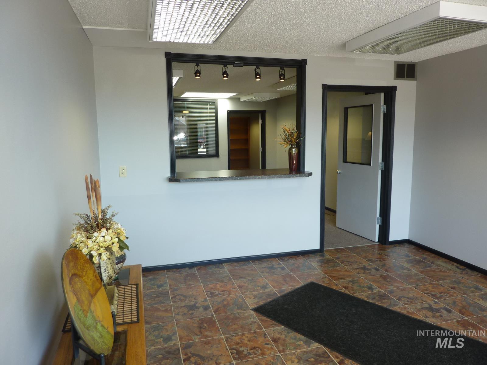 828 6th Street Property Photo 4