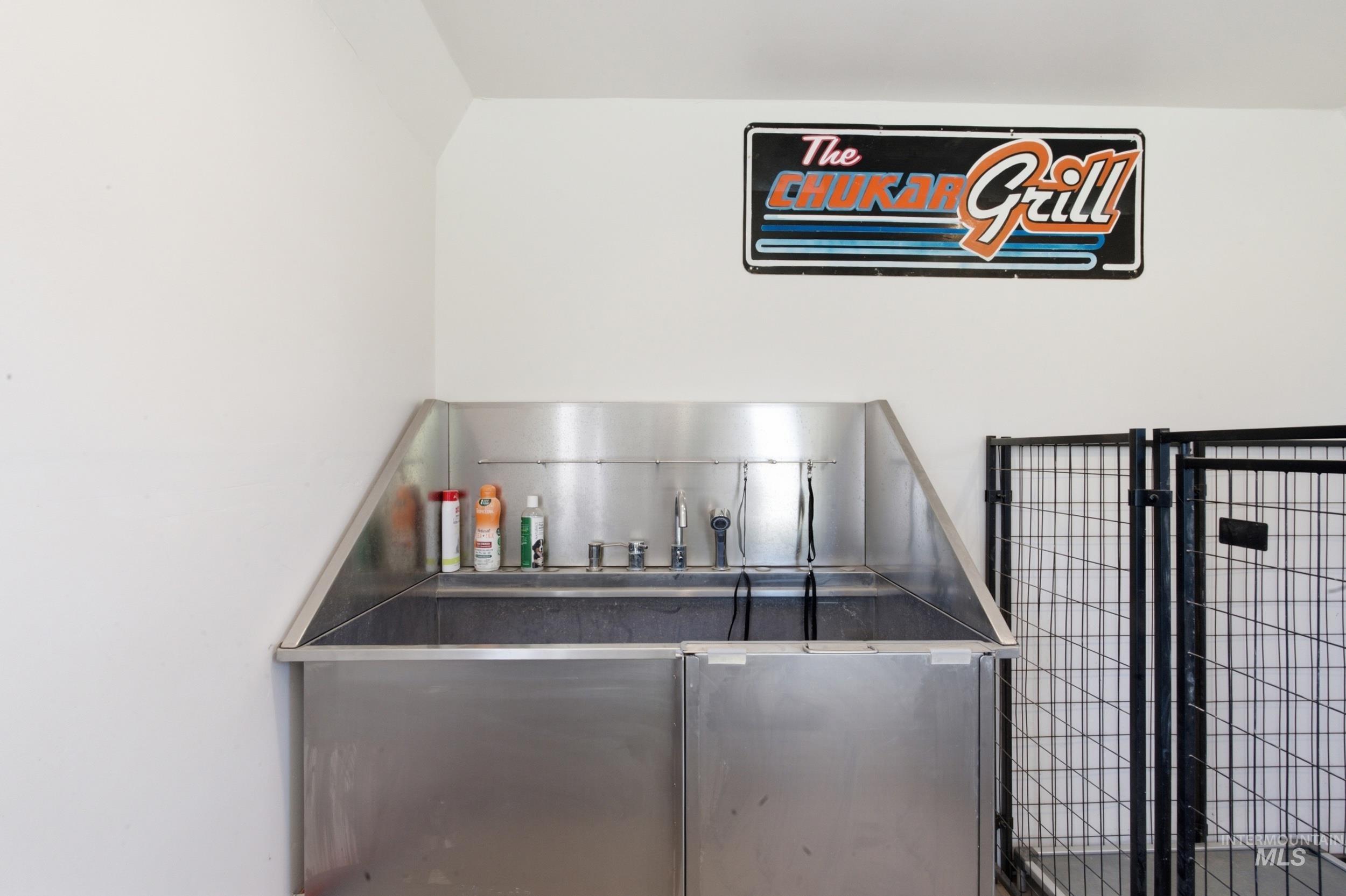 7781 Redmon Rd Property Photo 14
