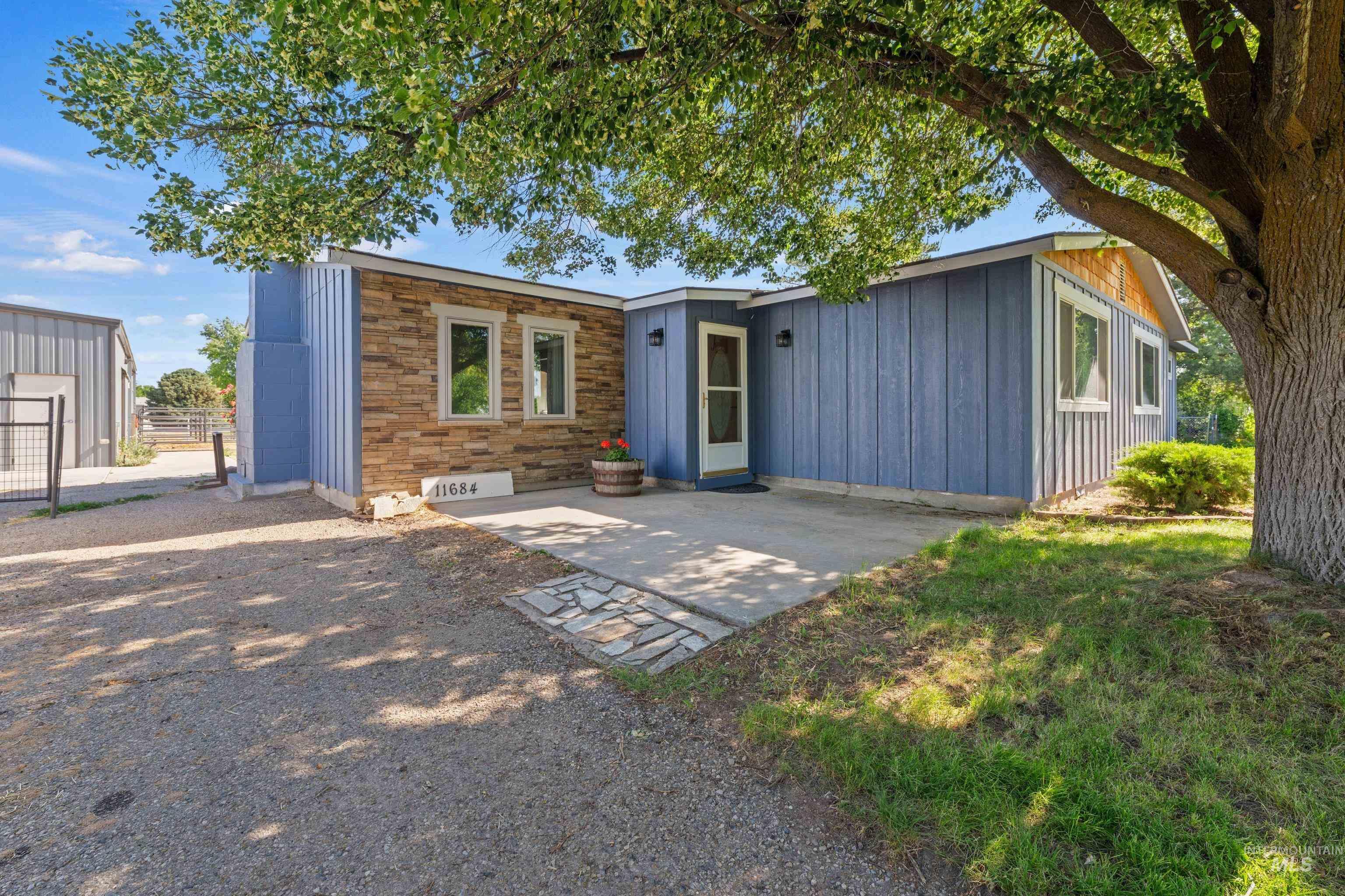 11684 W Gila Property Photo 1
