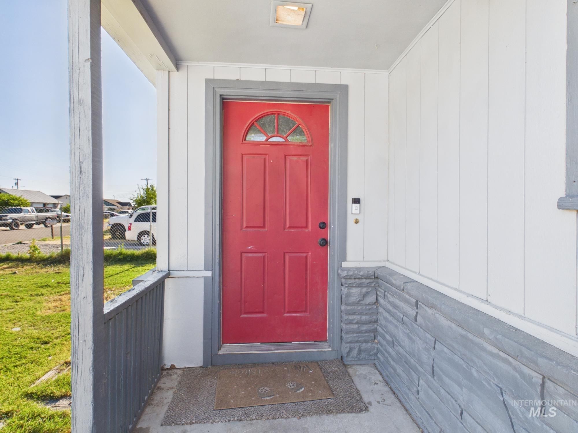 204 Anderson St Property Photo 5