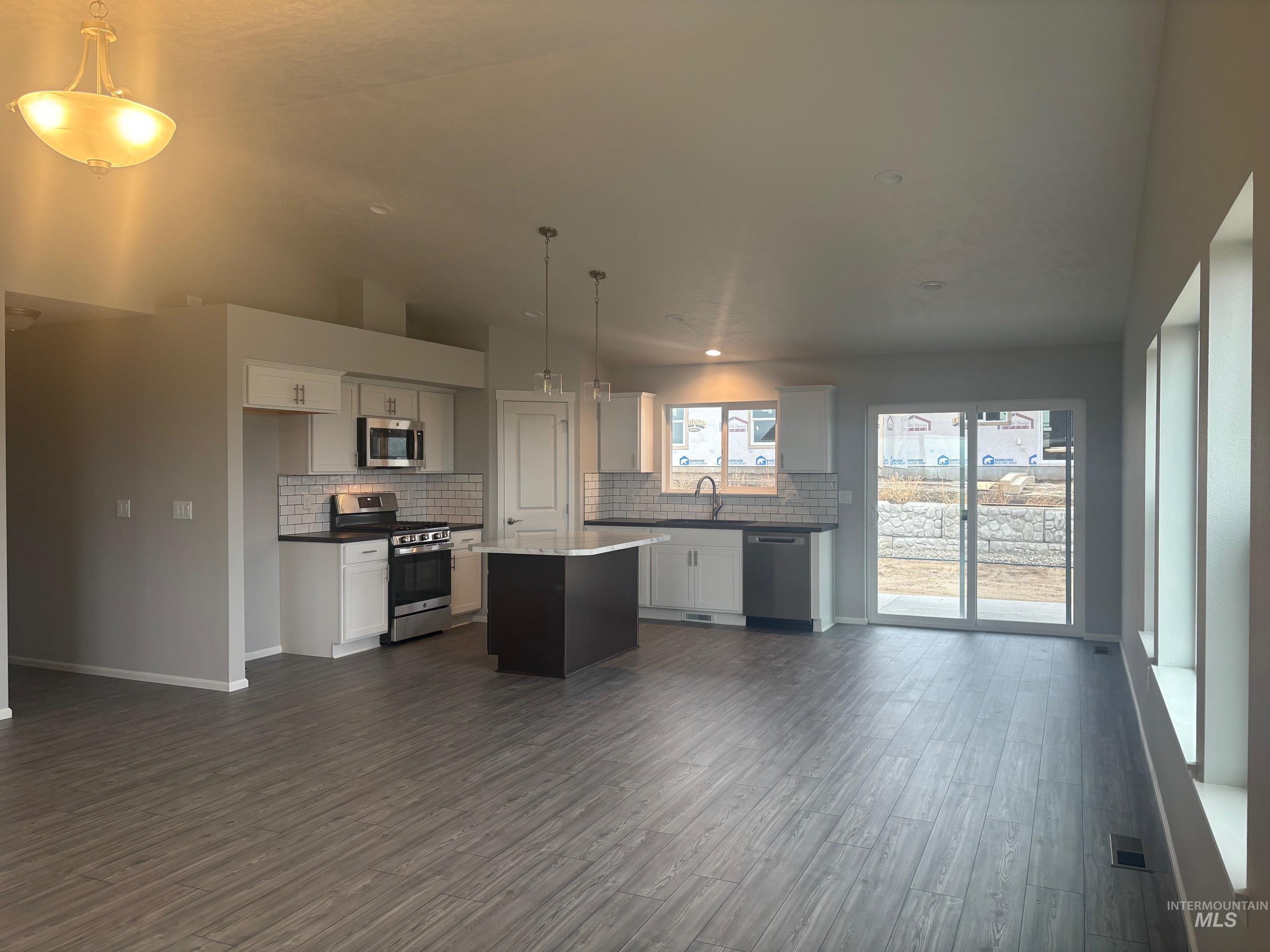 1815 Clark Fork Lane Property Photo 2
