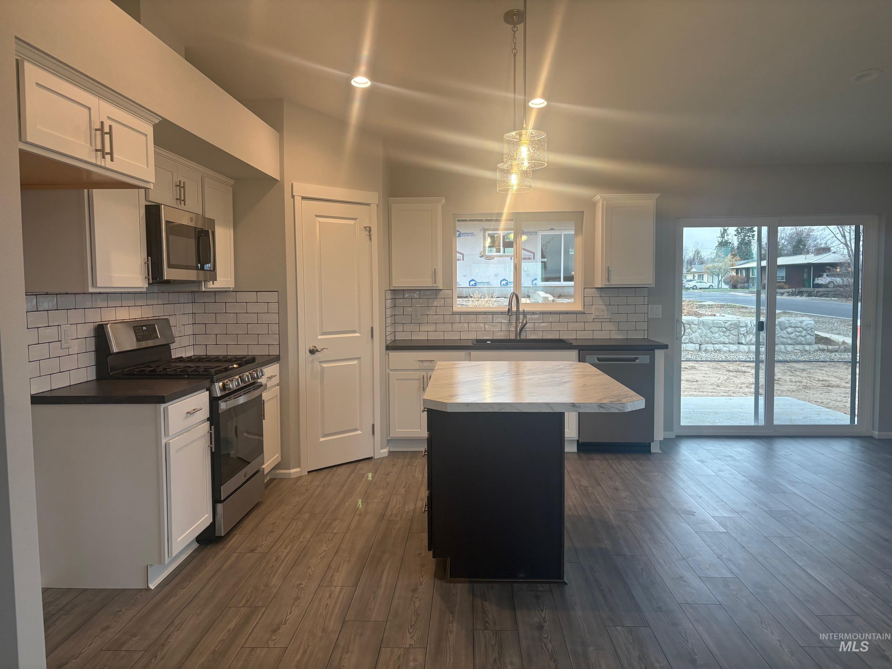 1815 Clark Fork Lane Property Photo 4