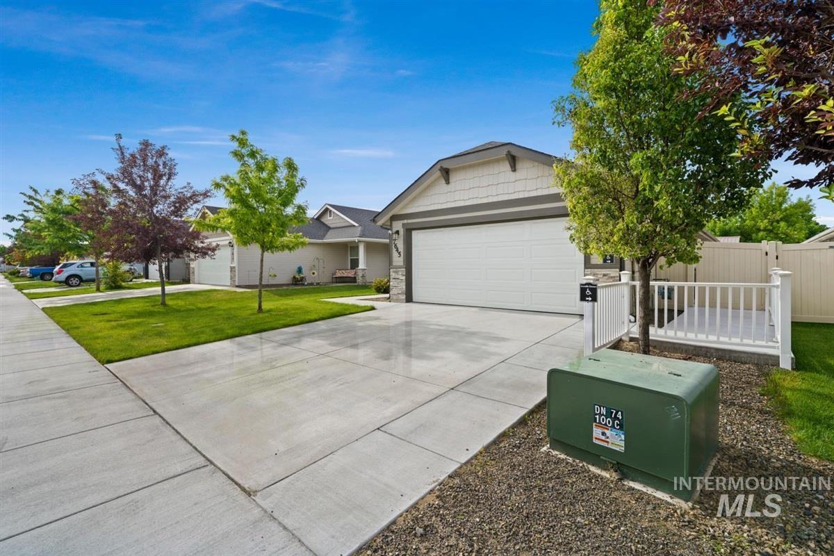 7645 E Declaration Dr. Property Photo 3