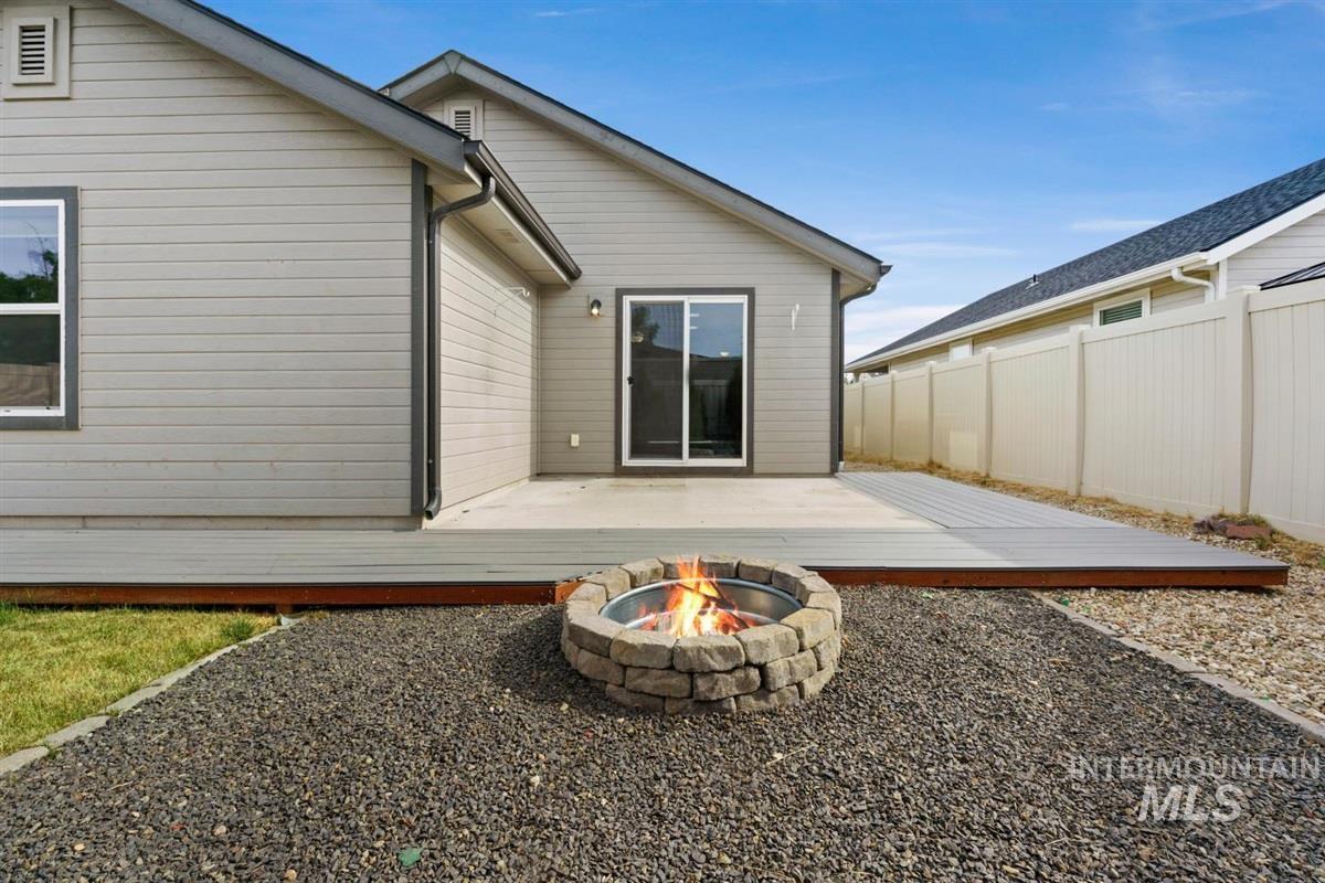 7645 E Declaration Dr. Property Photo 25