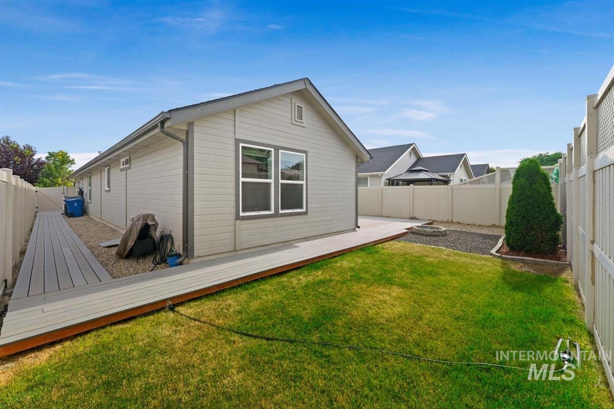 7645 E Declaration Dr. Property Photo 27