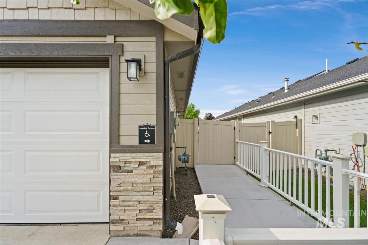 7645 E Declaration Dr. Property Photo 28